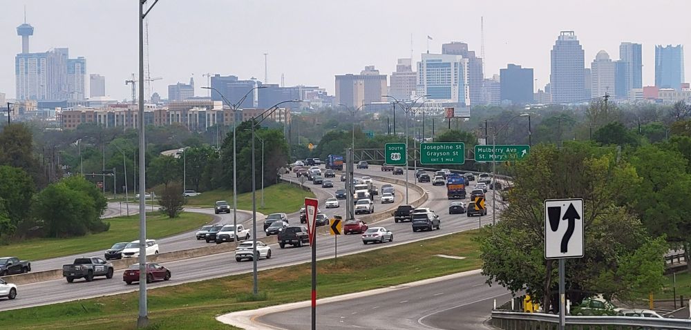 US 281 and San Antonio skylinee